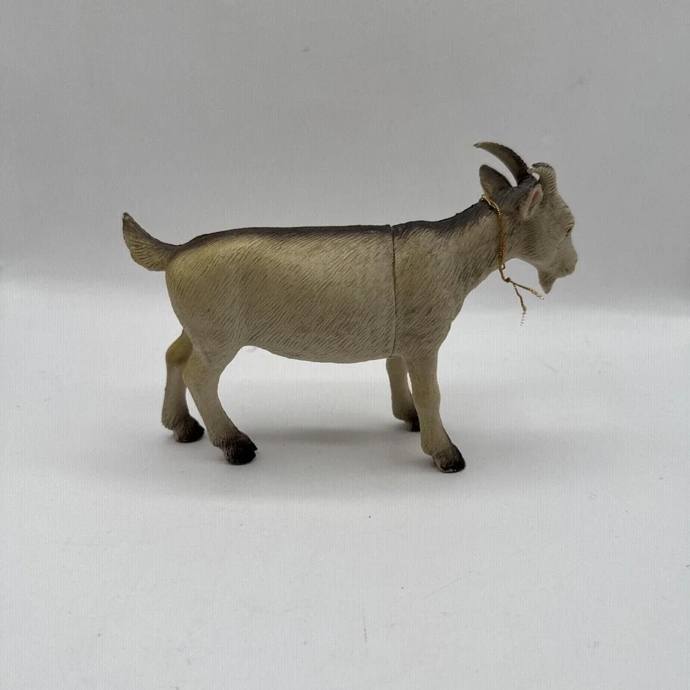 Lot of 2 Vintage Imperial‎ Sheep & Goat Farm Animal 1986 Plastic Toys Figurines